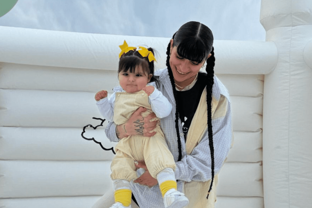 Cazzu e Inti llegan a México; Nodal busca reencuentro con la pequeña