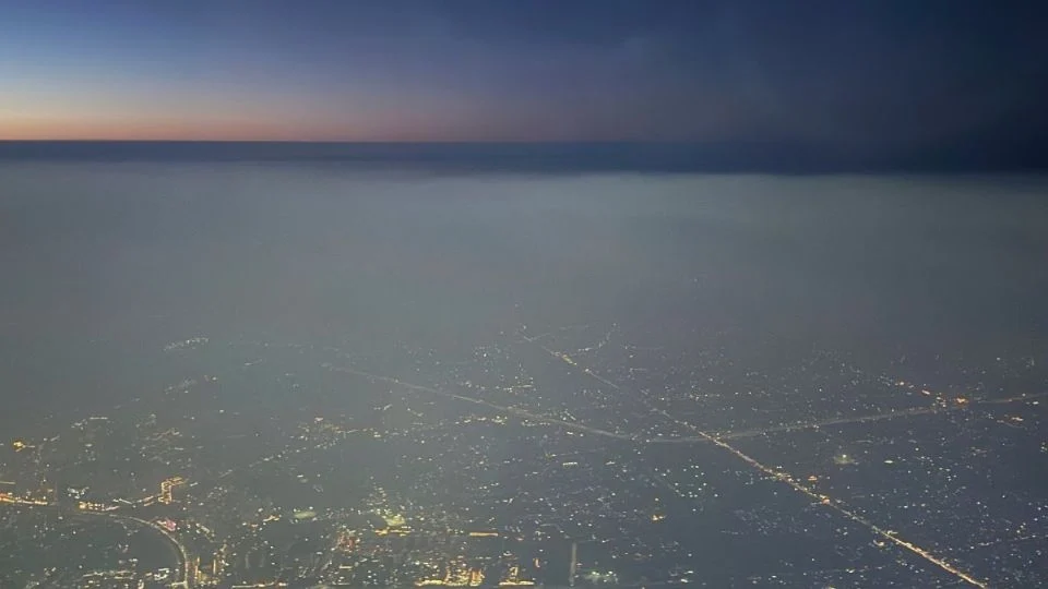 Nueva Delhi apuesta por la siembra de nubes para limpiar su aire, pero expertos la cuestionan