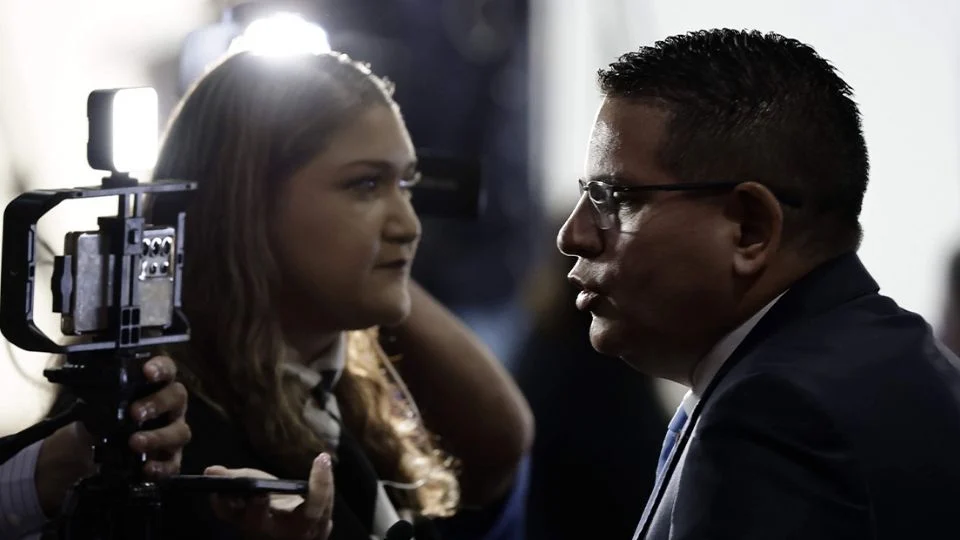 Denuncian a candidato presidencial en Costa Rica por abuso sexual contra una menor de edad