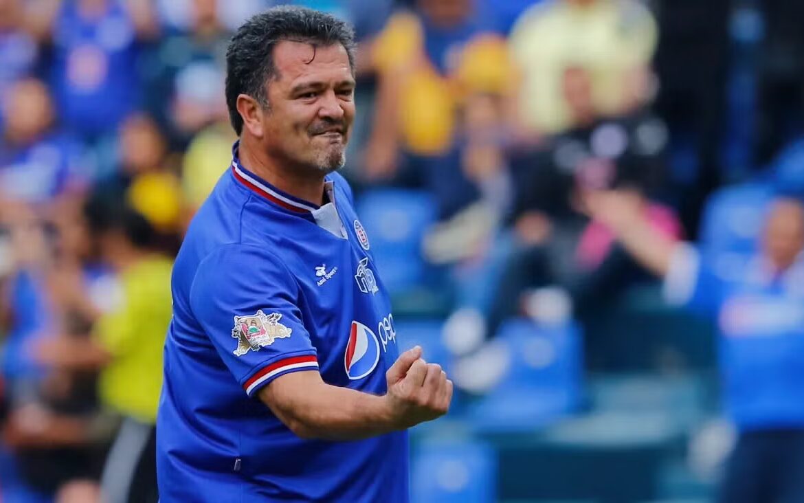 Carlos Hermosillo arremete contra Humberto Valdés por su relación con Andrés Fassi