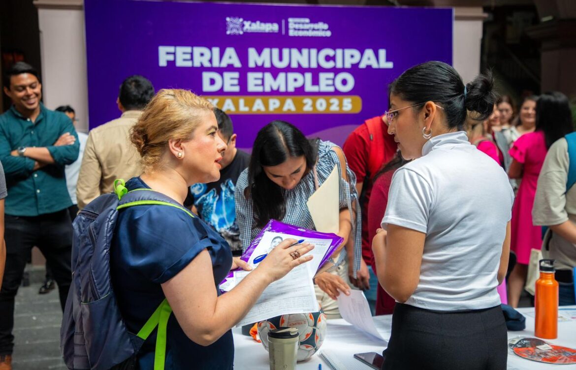 Ayuntamiento de Xalapa y empresariado han ofertado más de 3 mil vacantes