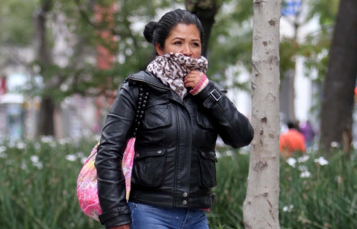 Frente frío 11 impacta México con lluvias y descenso de temperatura