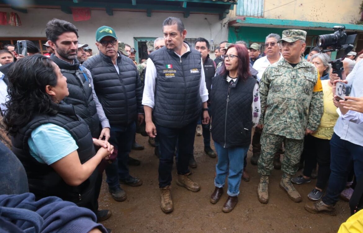 Gobierno de Puebla y Federación refuerzan apoyo a damnificados