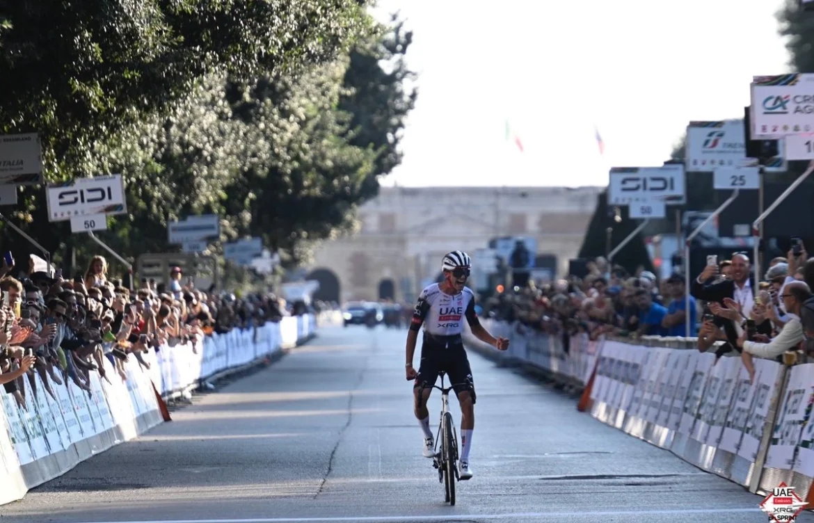 Isaac del Toro corona una temporada brillante con triunfo en el Giro de Veneto