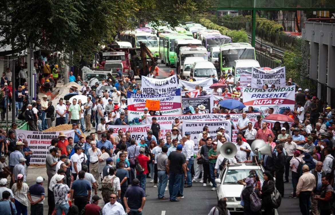 Transportistas cancelan megamarcha en la CDMX; retomarán diálogo el viernes