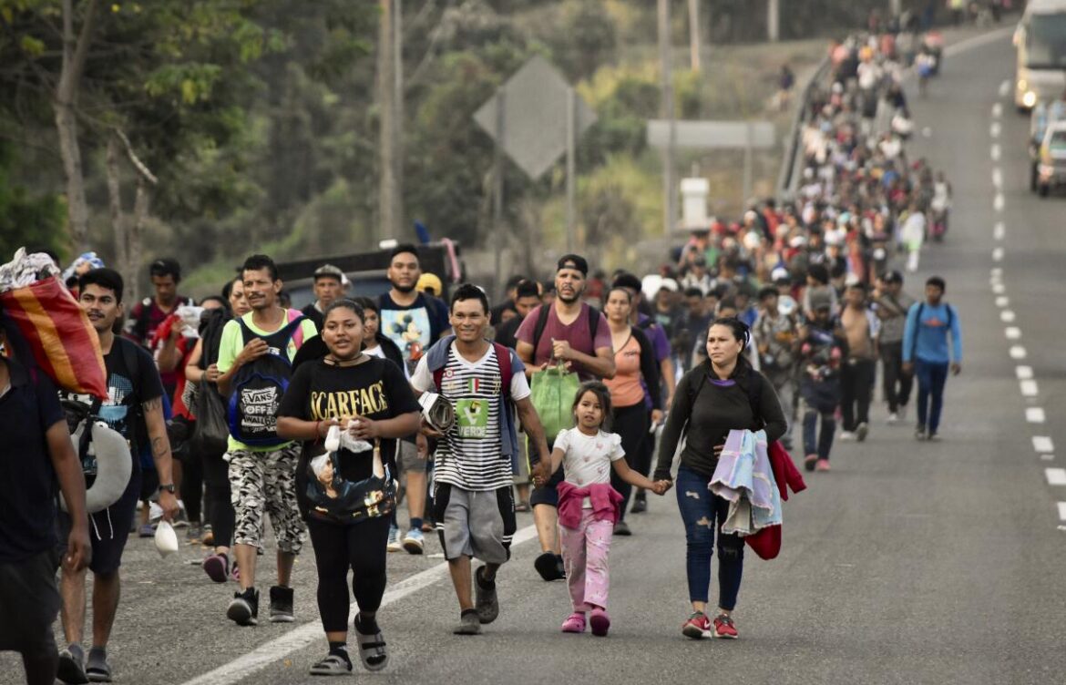 MC propone la creación de una Policía Migratoria