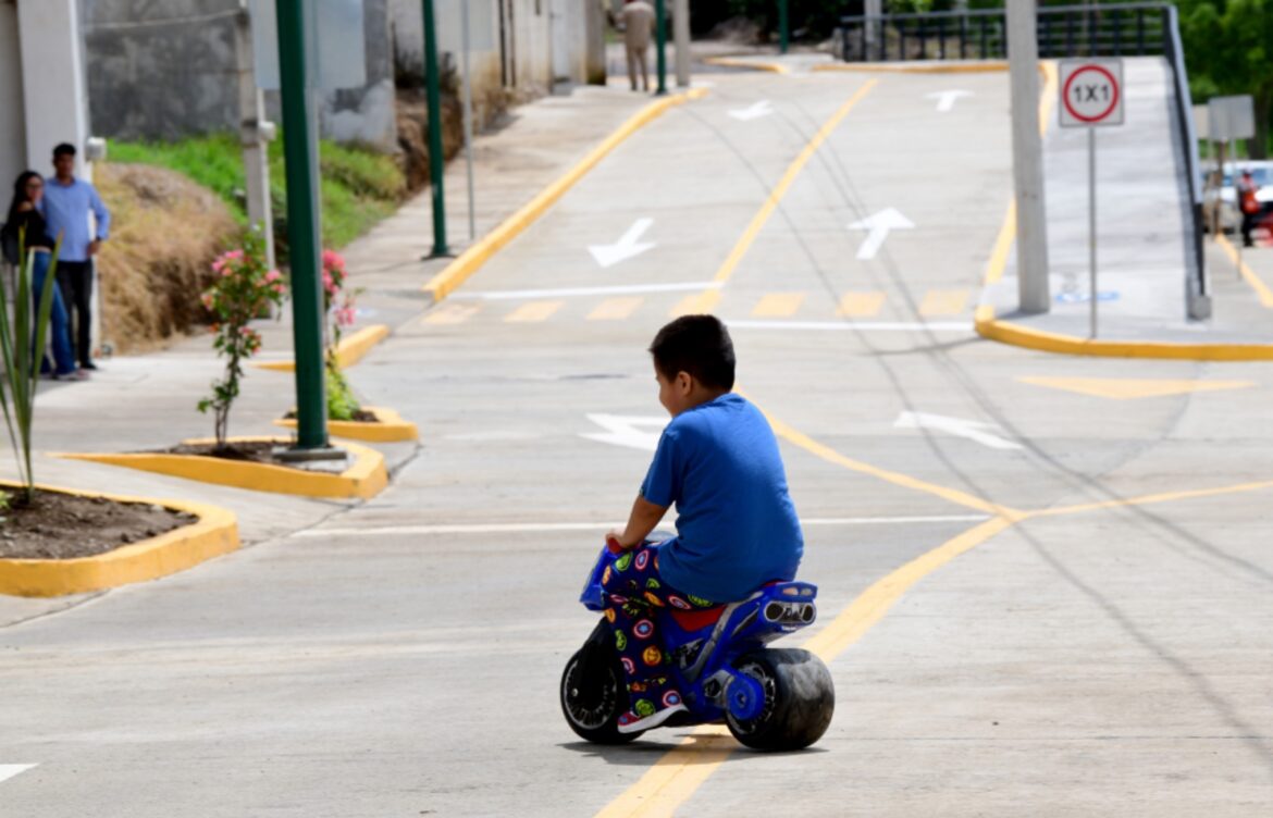 Obra pública en Xalapa, donde más se necesita: Alberto Islas