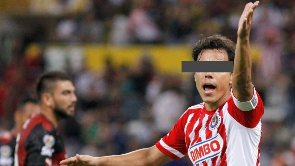 Un video y 42 capturas de pantalla son las pruebas contra Omar Bravo