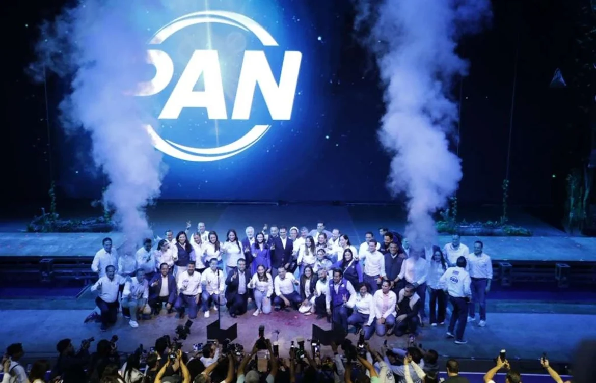 Critica Sheinbaum el relanzamiento del PAN durante emergencia por lluvias