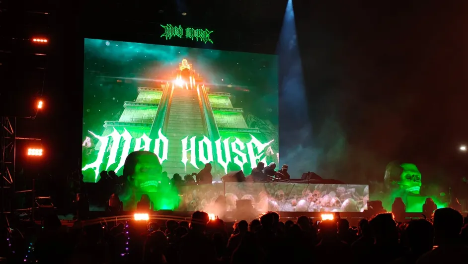 Jessica Audiffred enciende el Velódromo con el festival Mad House