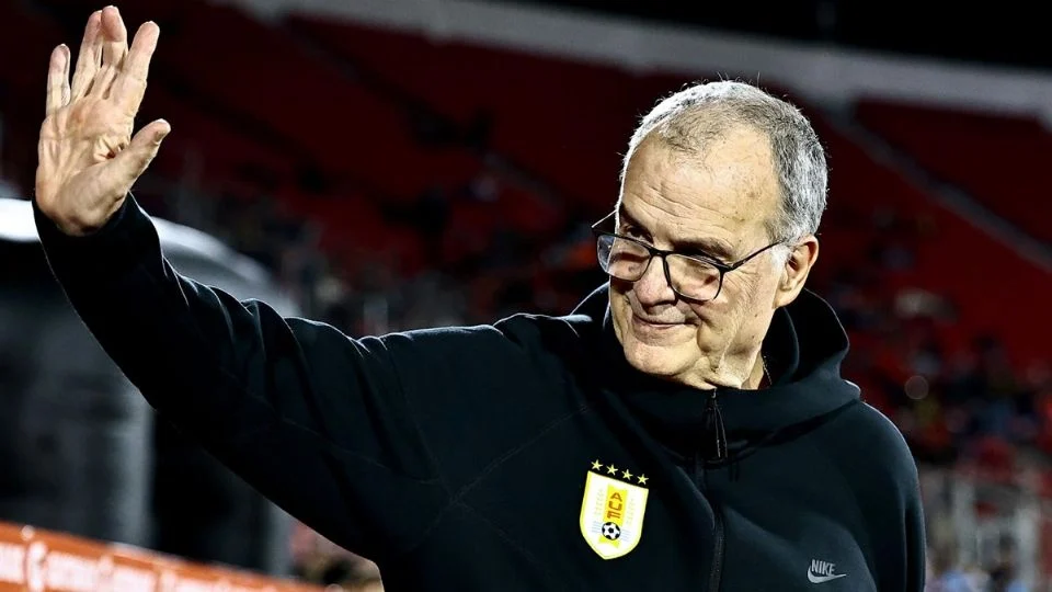 Bielsa reconoce contactos con México, pero afirma que nunca fue candidato para dirigir al Tri