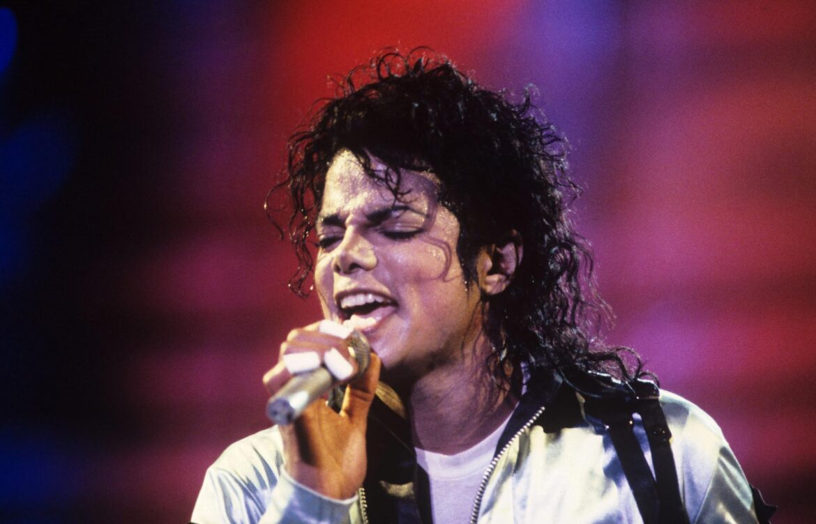 Michael Jackson agranda su legado al entrar al Top 10 de Billboard en seis décadas distintas