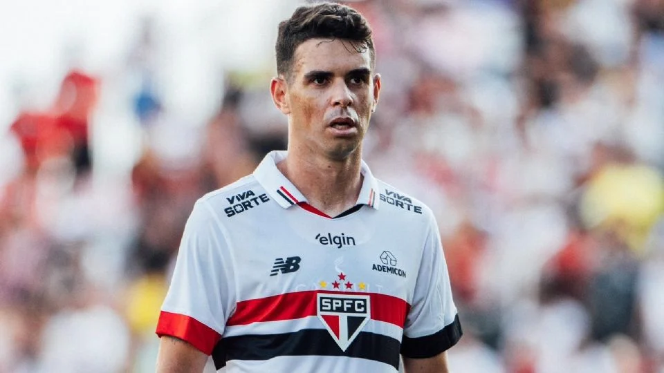 El futbolista Oscar hospitalizado tras desmayo en entrenamiento con São Paulo FC