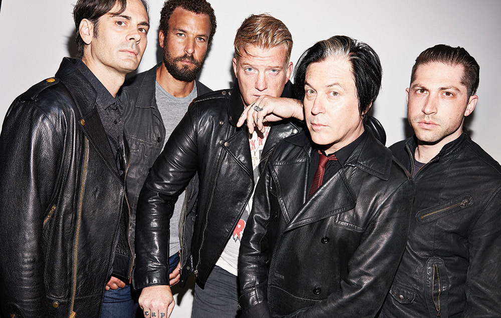 Queens of the Stone Age renace entre el dolor y la fuerza del rock
