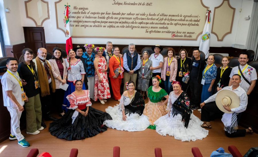 Trabajamos para hacer de Xalapa un referente en cultura y turismo: Alberto Islas