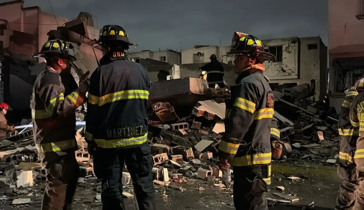 Explosión por pirotecnia deja 3 muertos, 6 heridos y decenas de viviendas dañadas en Nuevo León