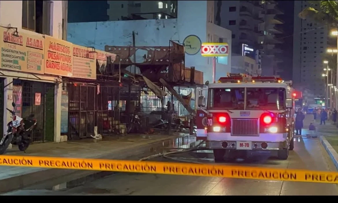 Explosión de gas en taquería de Mazatlán deja tres muertos y dos heridos