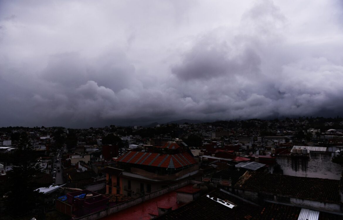 Emite PC Municipal de Xalapa Aviso Preventivo por lluvias