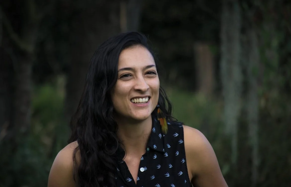 Estefanía Ciro construye formas de narrar la violencia desde la poesía y el ensayo