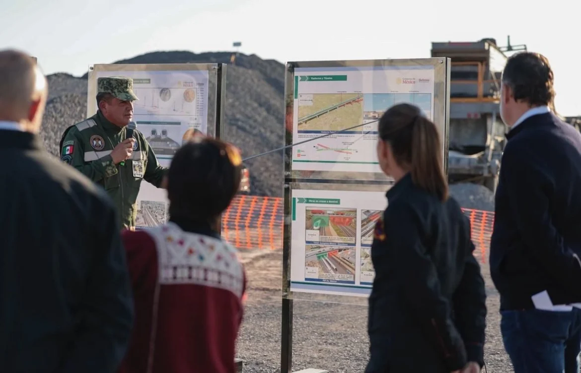 Sheinbaum supervisa avances en las obras del tren México-Querétaro